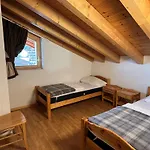 Awesome Near Slope Apartment *