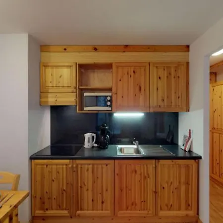 Awesome Near Slope Apartment