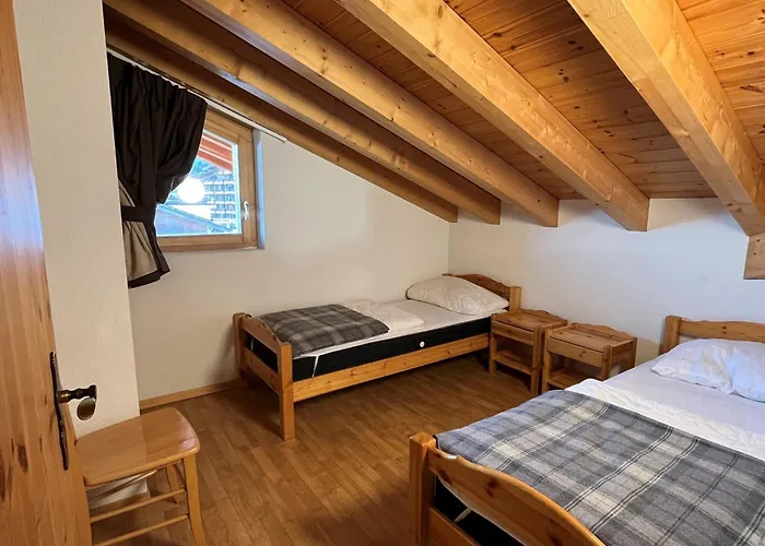 Awesome Near Slope アパート *