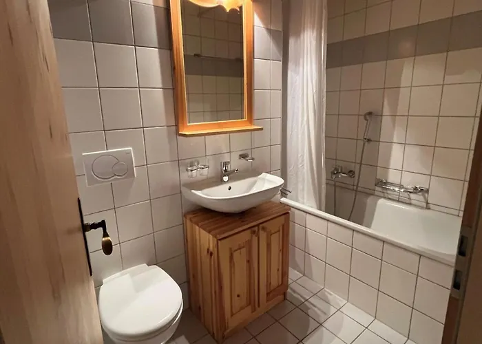 アパート Awesome Near Slope